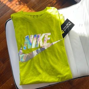 Nike sz Small